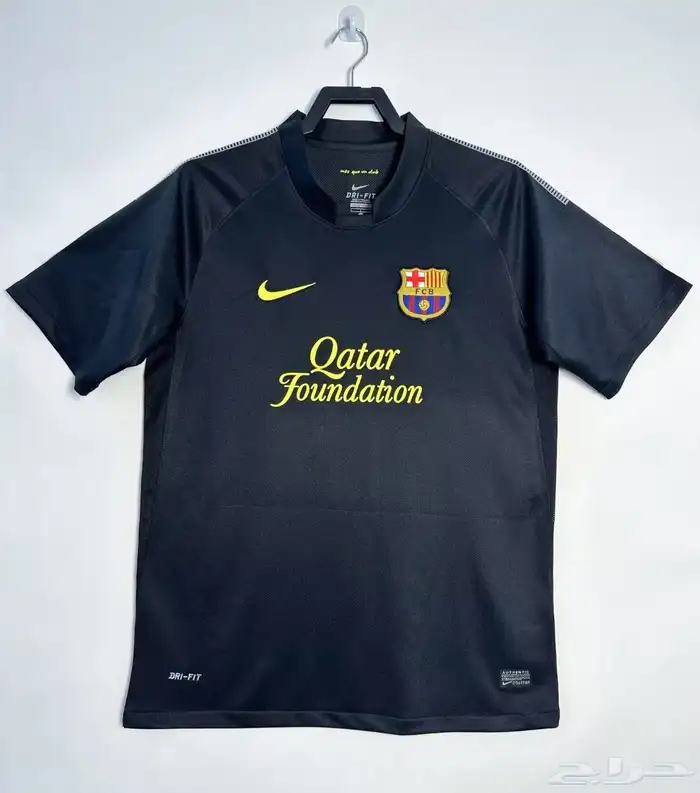 اطقم تيشرتات برشلونة كلاسيك 11