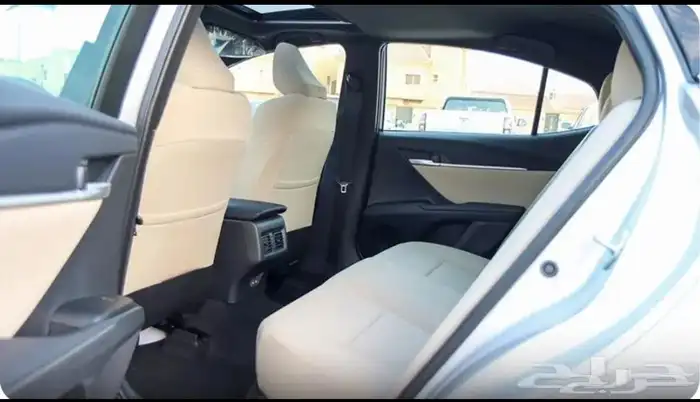 تيوتا كامري LE بنزين2025 6