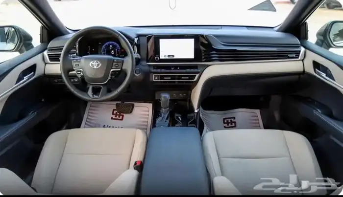تيوتا كامري LE بنزين2025 4