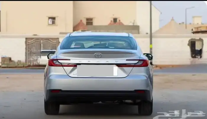 تيوتا كامري LE بنزين2025 7