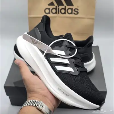 جزمة أديداس UltraBoost - نسخة كوبي ماستر (صناعة فيتنامية) 1