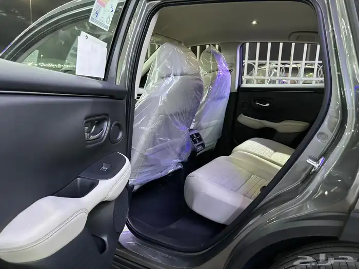 هوندا ZR V 8