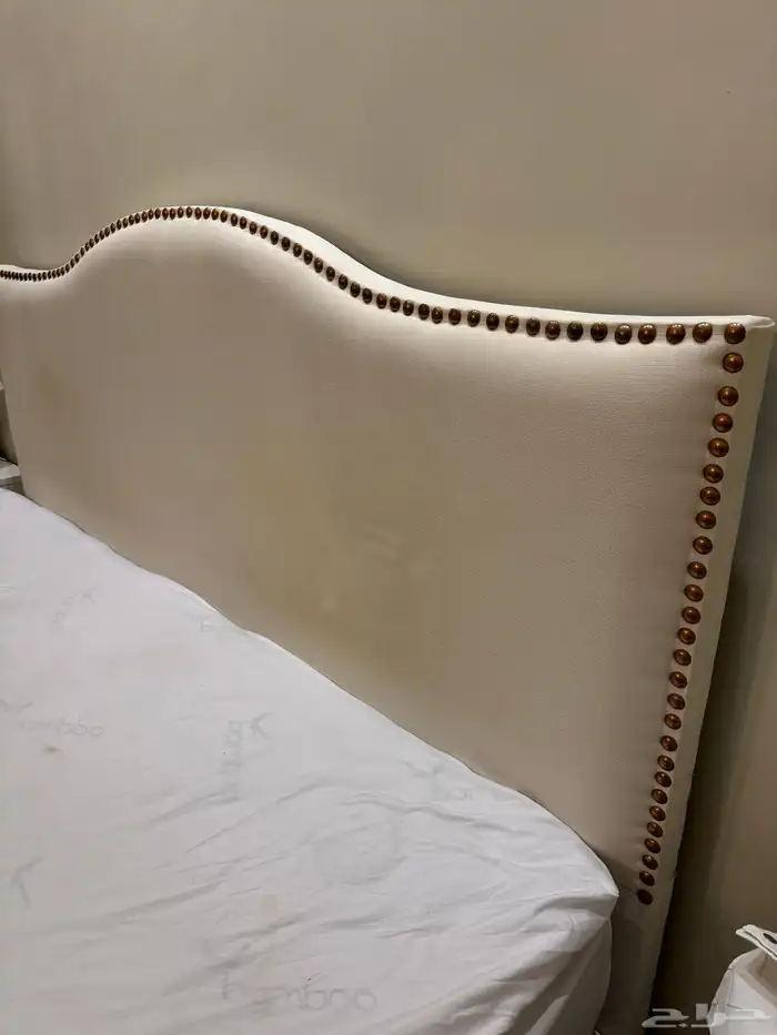 سرير نفرين 1