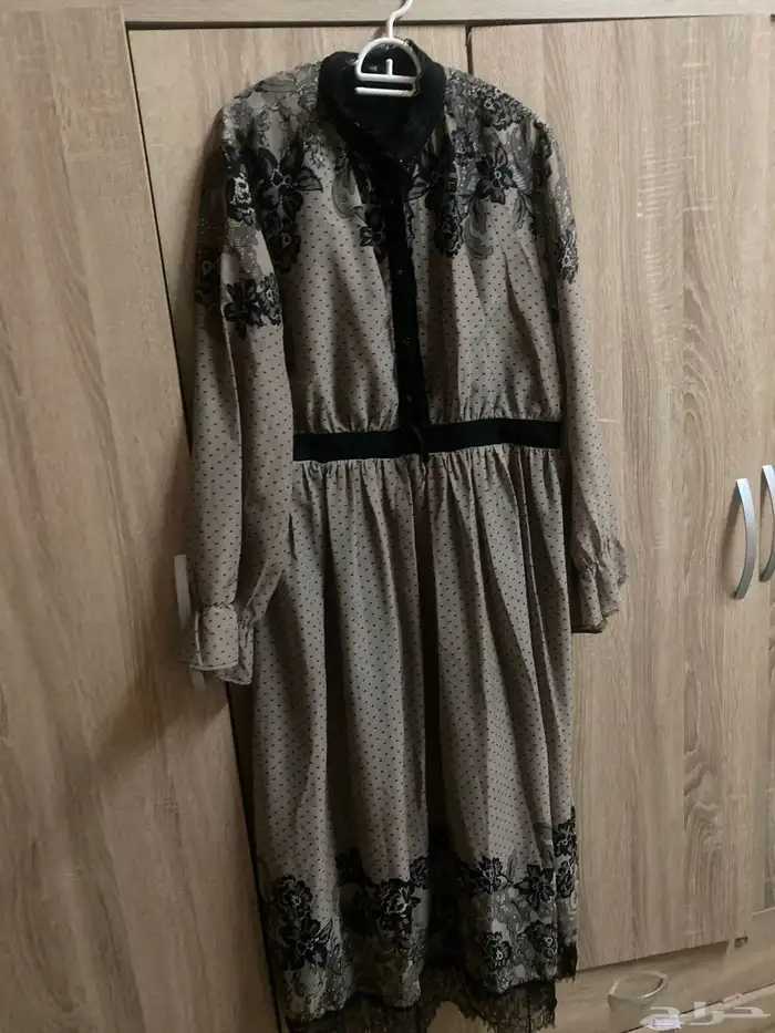 بيع فستان شبه جديد من سنبل. 0