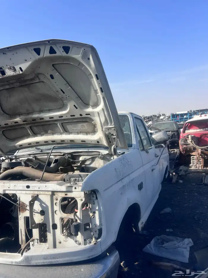 يوجد لدينا قطع غيار وأنيت فرد مديل 95 2