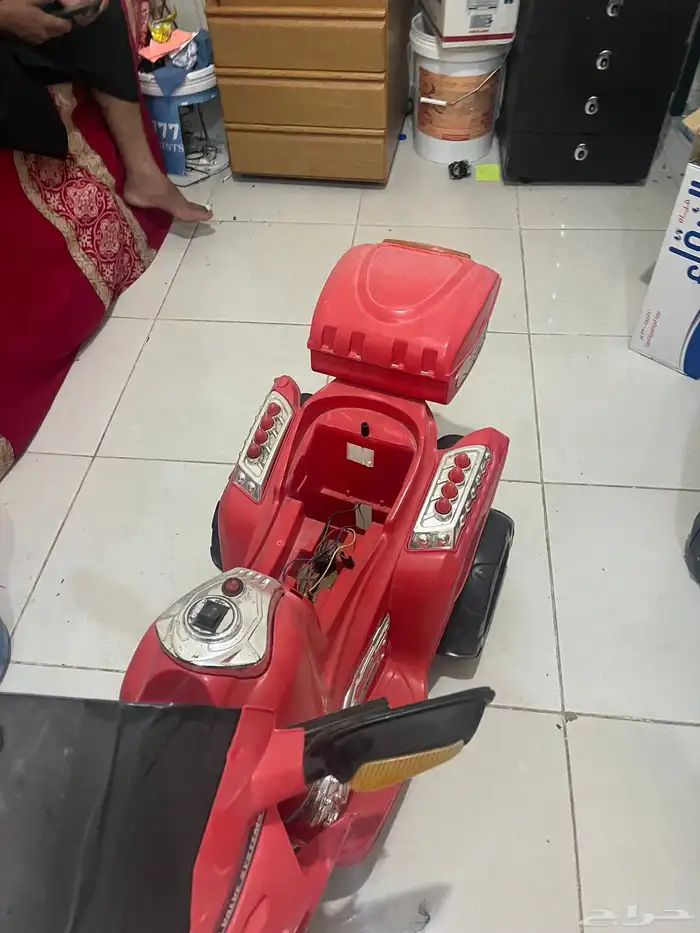 أغراض للبيع دفايه وكومدينوا ودراجه أطفال اي شي منهم سعره 50 10