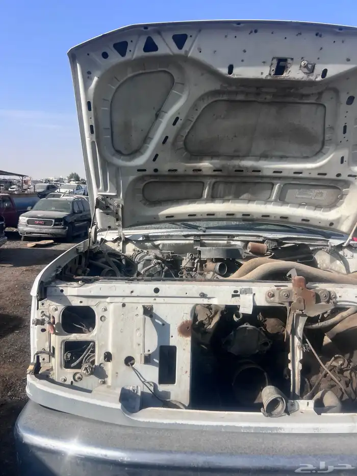 يوجد لدينا قطع غيار وأنيت فرد مديل 95 3