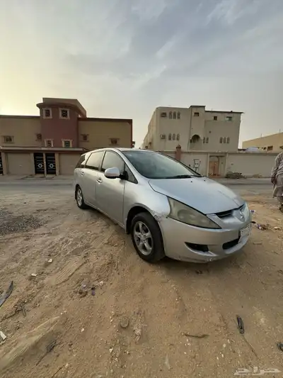 متسوبيشي موديل 2010 سيارة 0