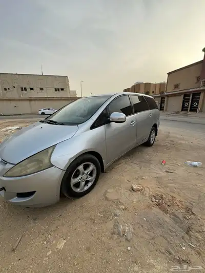 متسوبيشي موديل 2010 سيارة 4