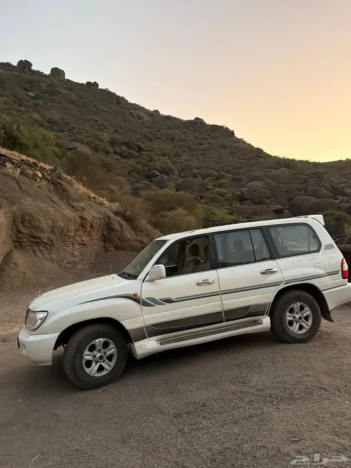 للبيع لاندكروزر GXR موديل 2006 2