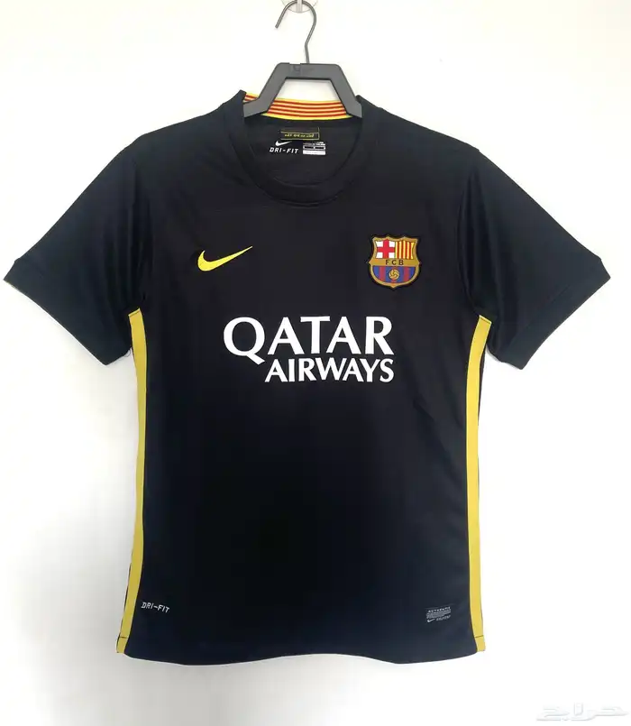 اطقم تيشرتات برشلونة كلاسيك 4