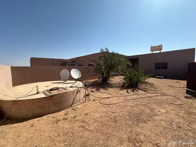 للبيع ارض زراعية مبني عليه استراحه بارينبة جنوب حائل 1