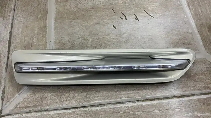 اشارة رفرف كابرس 2010 اصلية وكالة مستخدمة يمين 0