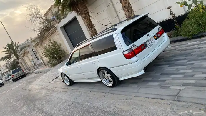 نيسان استيجا 1