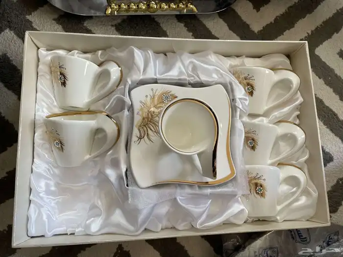 صواني وفناجين قهوه جديده جدا 10