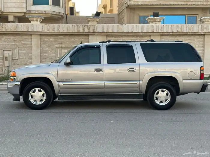 جي ام سي يوكن XL 8