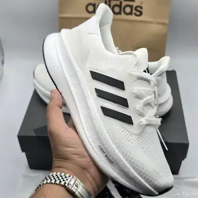 جزمة أديداس UltraBoost - نسخة كوبي ماستر (صناعة فيتنامية) 0