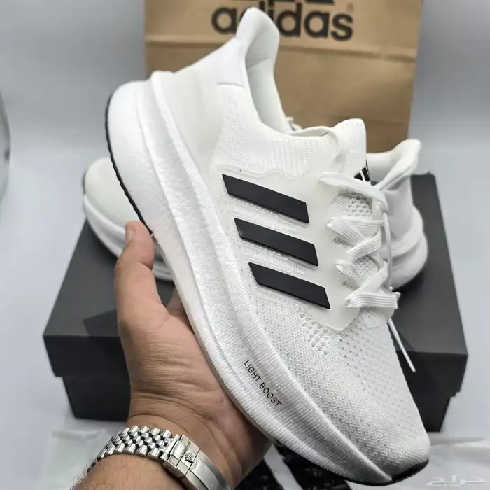 جزمة أديداس UltraBoost - نسخة كوبي ماستر (صناعة فيتنامية) 0