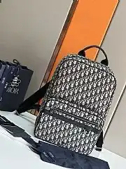 شنط رجاليه ماستر 16