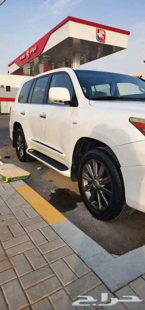 لكزس lx 2011 بدي وكالة 15