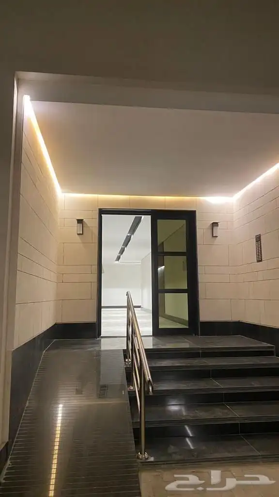 شقة في الملقا 1