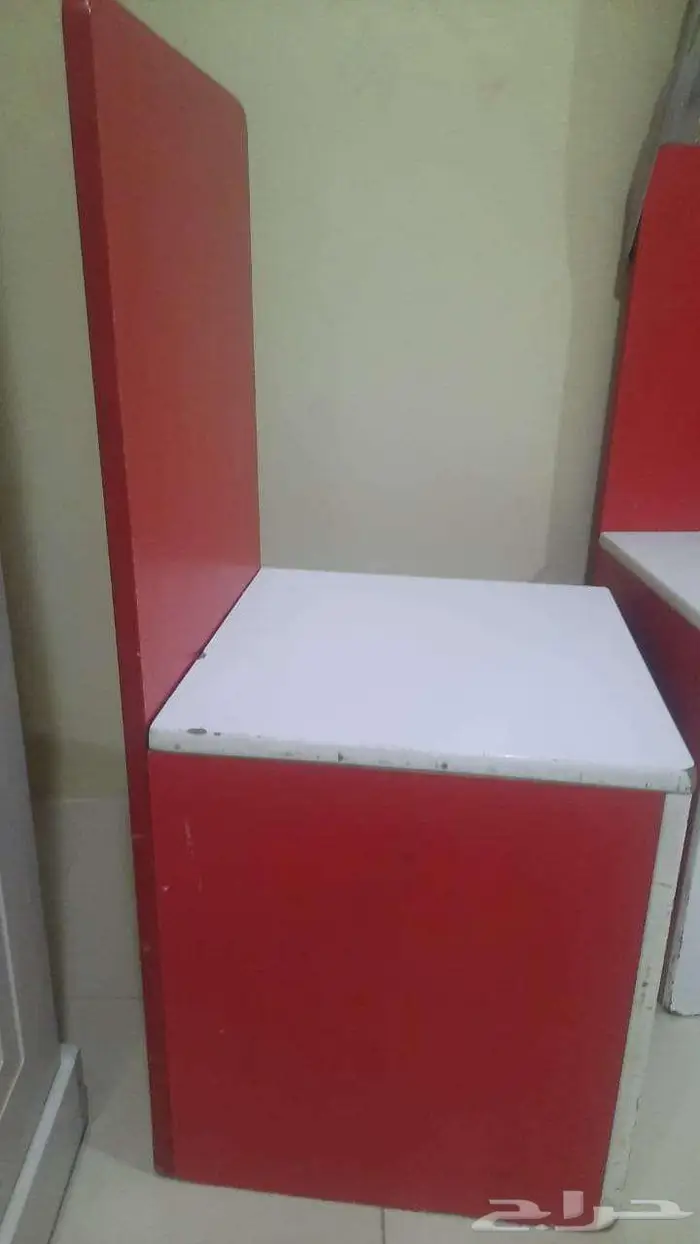 كراسي خشبية مناسبة للأطفال 2