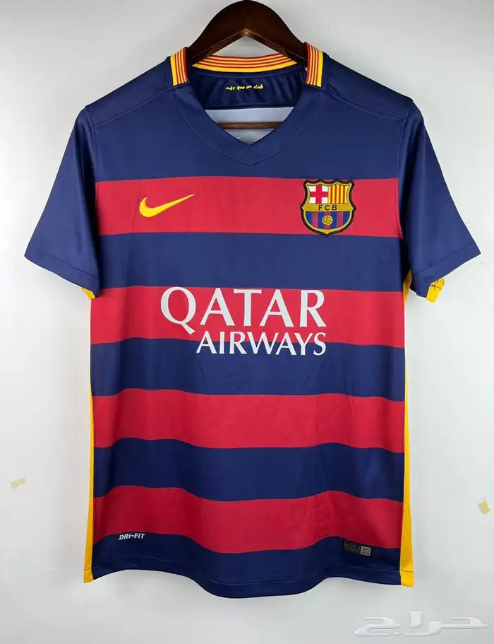اطقم تيشرتات برشلونة كلاسيك 18