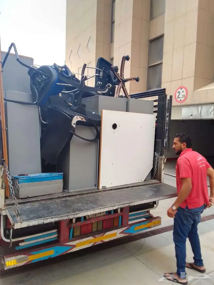 نقل عفش بالرياض مع الفك والتركيب والتغليف 1