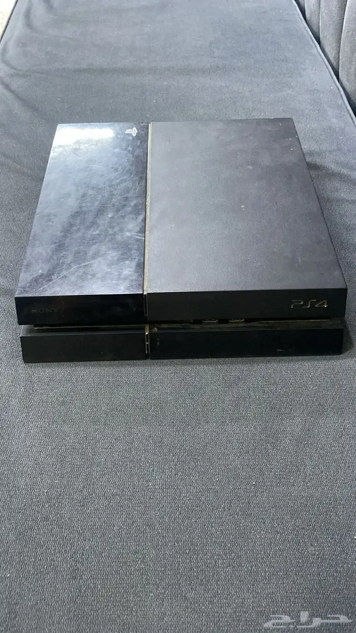 للبيع سوني فور نظيف شغال 0