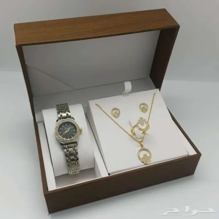 اطقم ساعات نسائيه 10