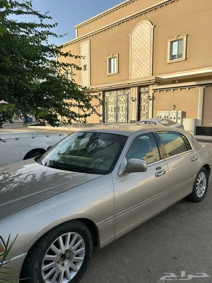 لينكون تاون كار 2004 2