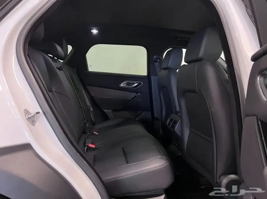 رنجروفر فيلار Range Rover velar dynamic SE موديل 2024 9