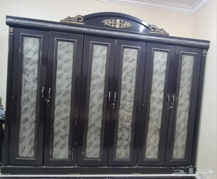 غسله وثلاجه وفرن وشاشه ومكيف وغرفه نوم مع كل اغراضه اثاث 1