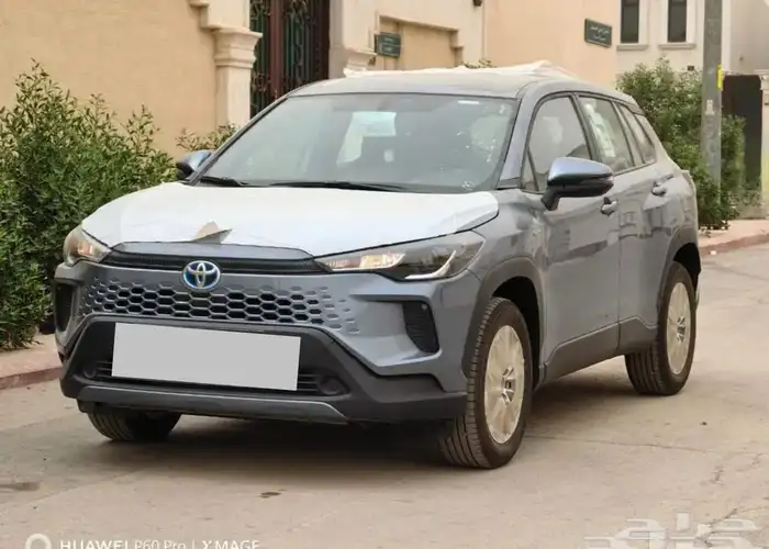 تيوتا كورلا كروس 2025 2
