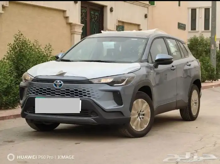تيوتا كورلا كروس 2025 0