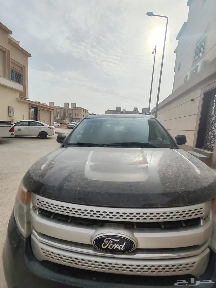 جيب اكسبلور اسود موديل 2014 13