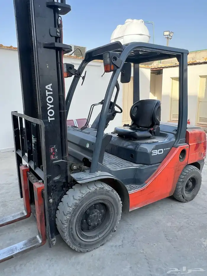 للايجار رافعات شوكية جميع الأحجام والمقاسات شهري سنوي يومي 0