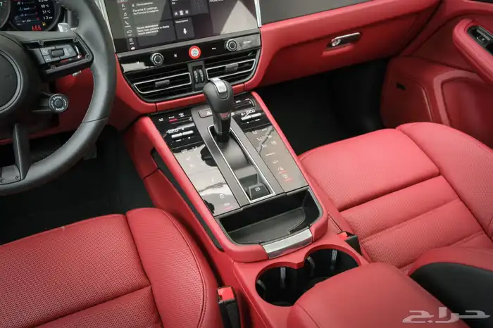 New Porsche Macan GTS 2025 جديد 15