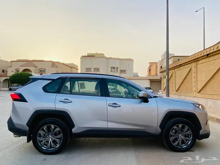 تويوتا راف فور 2023 5