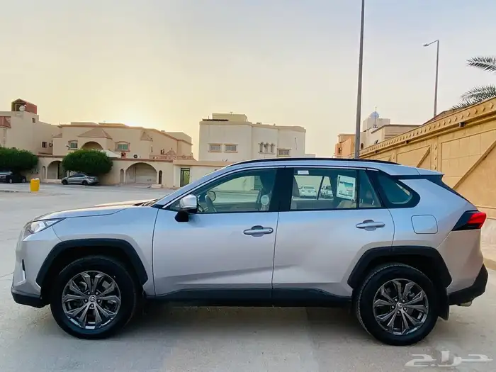 تويوتا راف فور 2023 4