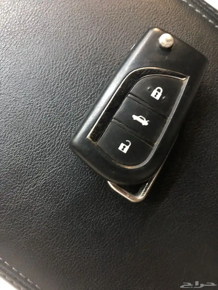 ريموت كامري أصلي موديل 16 و17 0