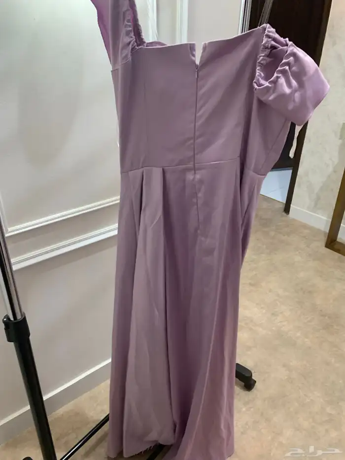 فساتين للبيع استخدام 6ساعات فقط 10