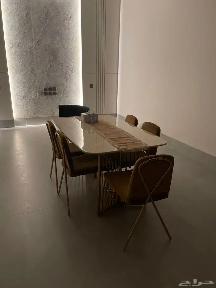 طاوله طعام 0