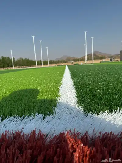 متوفر ملاعب القدم والبادل 25