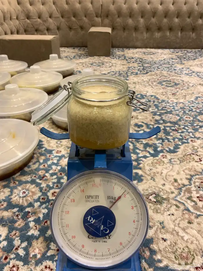 عسل اصلي شرط مجرى من جبال عسير  . 3