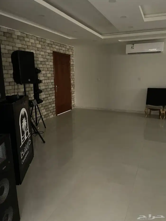 للاستثمار منتجع vib مساحه 3000 متر مع معدات كافيه 24