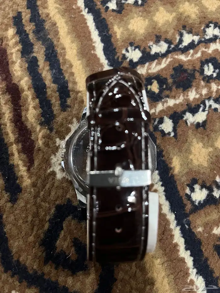 ساعه للبيع على السوم 1