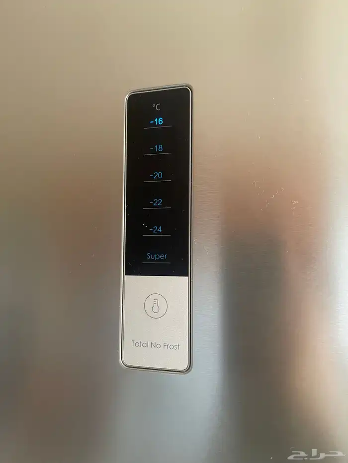 ثلاجة و تلفزيون و طاولة 13