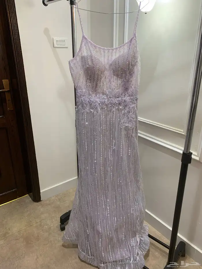 فساتين للبيع استخدام 6ساعات فقط 0