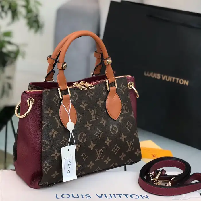 شنط ماركه عرض 180  فقط 54